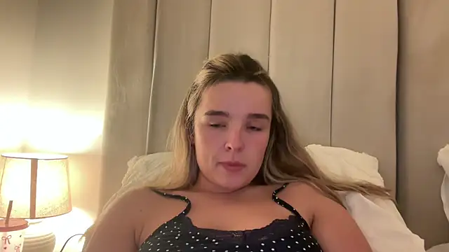 Snapshot of maisiesmithx chatting on June 8, 2026, 1:28 am maisiesmithx online show from June 8, 2026, 1:28 am