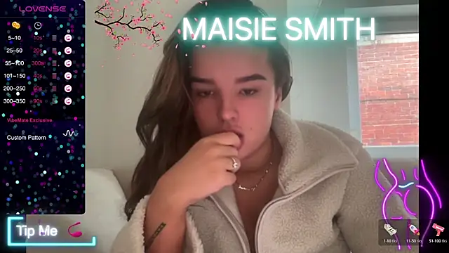 maisiesmithx online show from December 23, 2024, 2:39 pm