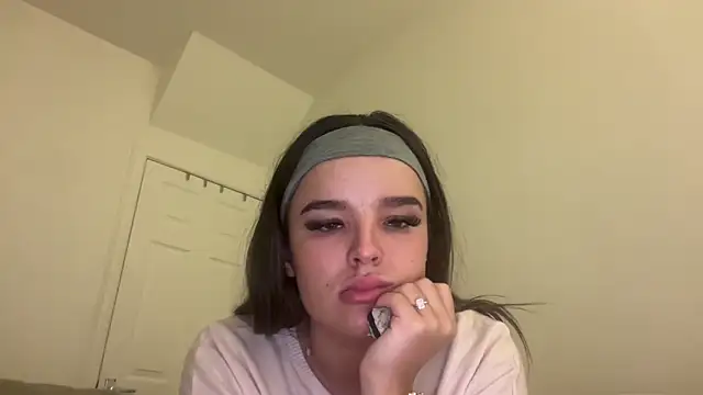 maisiesmithx online show from January 27, 2025, 4:41 am