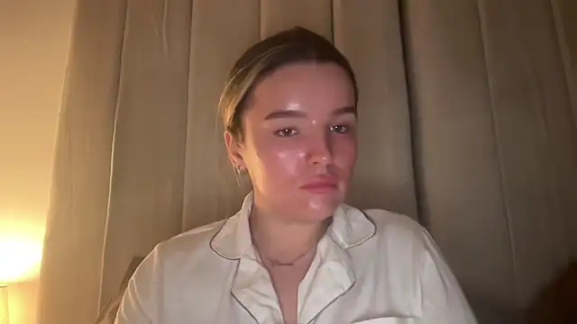 maisiesmithx online show from August 6, 2026, 11:11 pm