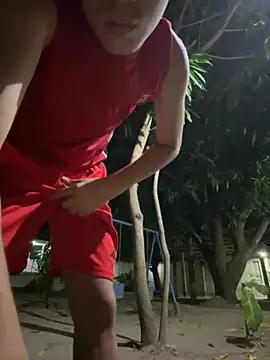 Snapshot of Erick-90 chatting on March 28, 2026, 5:41 am Erick-90 online show from March 28, 2026, 5:41 am