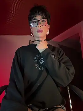 Snapshot of sue___0 chatting on December 14, 2025, 5:02 am sue 0 online show from December 14, 2025, 5:02 am