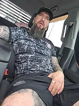Beardedtattood online show from June 26, 2026, 11:49 am