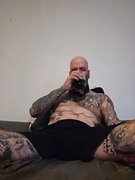 Beardedtattood online show from June 23, 2026, 12:19 am