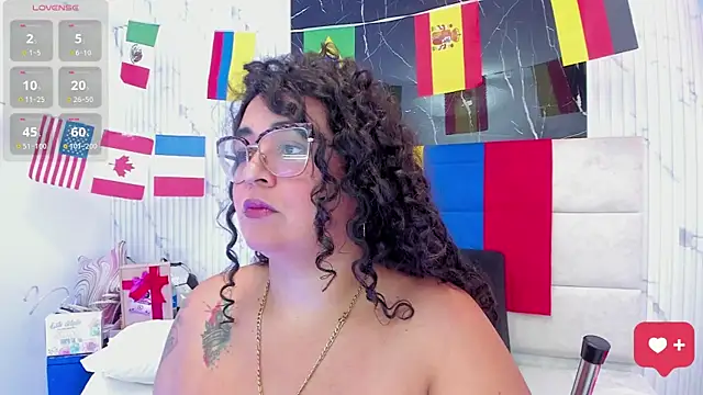 Reginavegaa online show from June 30, 2026, 11:43 am