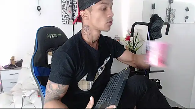 Leonard Price online show from March 5, 2025, 8:54 am