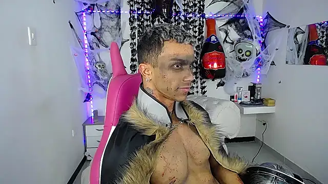 Snapshot of Leonard_Price chatting on November 1, 2025, 1:56 am Leonard Price online show from November 1, 2025, 1:56 am