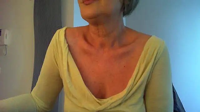 Snapshot of __Angel78__ chatting on October 10, 2025, 12:17 pm Angel78 online show from October 10, 2025, 12:17 pm