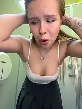 mur girl online show from May 30, 2026, 12:22 pm