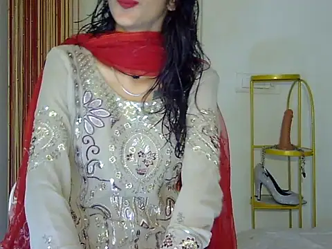 Snapshot of MAAYRA_09 chatting on October 16, 2025, 10:01 am MAAYRA 09 online show from October 16, 2025, 10:01 am