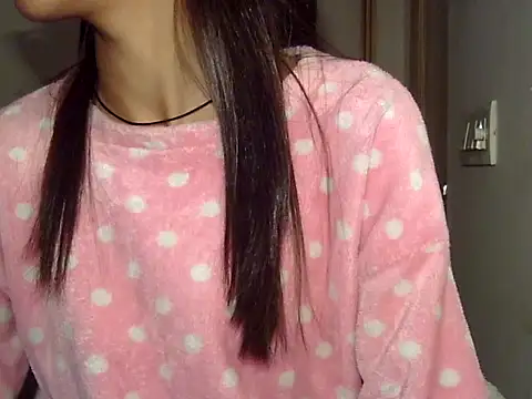 Snapshot of MAAYRA_09 chatting on December 14, 2025, 12:06 am MAAYRA 09 online show from December 14, 2025, 12:06 am