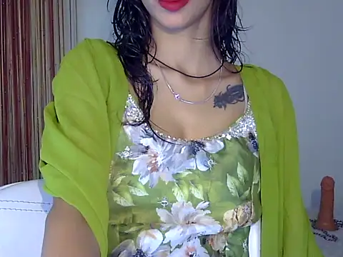 Snapshot of MAAYRA_09 chatting on October 11, 2025, 9:21 am MAAYRA 09 online show from October 11, 2025, 9:21 am