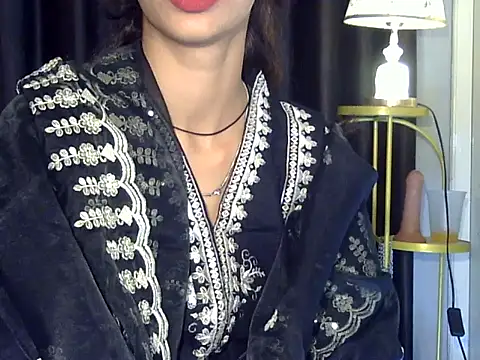 Snapshot of MAAYRA_09 chatting on October 12, 2025, 1:23 pm MAAYRA 09 online show from October 12, 2025, 1:23 pm