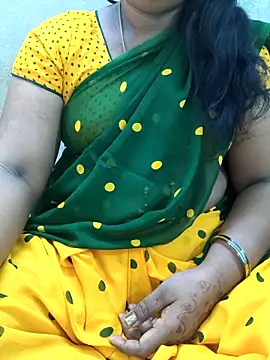 Snapshot of MaaliiiPonuTamil chatting on June 20, 2026, 2:27 am MaaliiiPonuTamil online show from June 20, 2026, 2:27 am