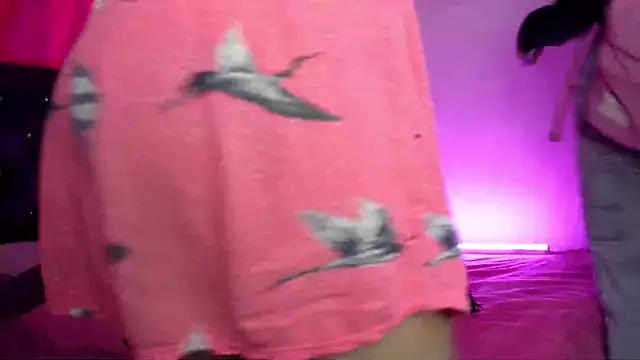 Snapshot of Kadybrown chatting on November 5, 2025, 1:25 pm Kadybrown online show from November 5, 2025, 1:25 pm