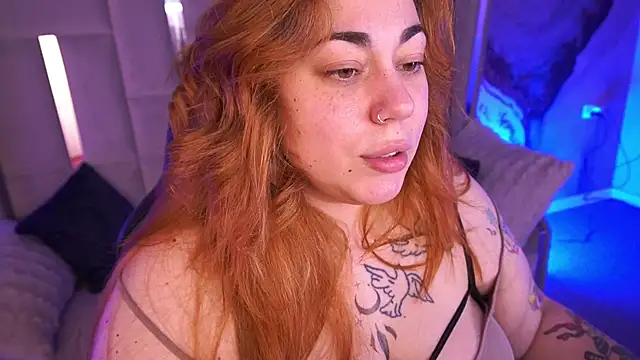 Snapshot of Kittywakee chatting on December 14, 2025, 10:48 pm Kittywakee online show from December 14, 2025, 10:48 pm