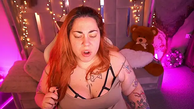 Snapshot of Kittywakee chatting on March 18, 2026, 10:21 pm Kittywakee online show from March 18, 2026, 10:21 pm