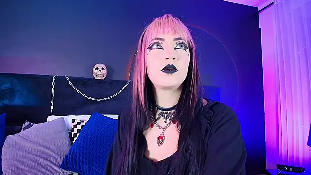Aylen darkmoor online show from April 30, 2026, 7:43 pm