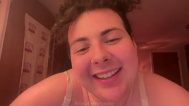 Snapshot of RaspberryTommyFTM chatting on April 20, 2026, 3:09 am RaspberryTommyFTM online show from April 20, 2026, 3:09 am