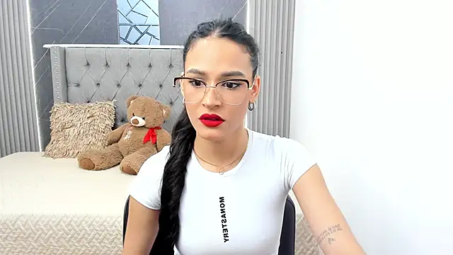 Snapshot of Susieeve chatting on November 12, 2025, 10:02 pm Susieeve online show from November 12, 2025, 10:02 pm