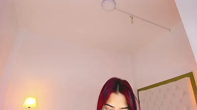 Snapshot of SofiaBosch chatting on May 12, 2026, 1:46 am SofiaBosch online show from May 12, 2026, 1:46 am