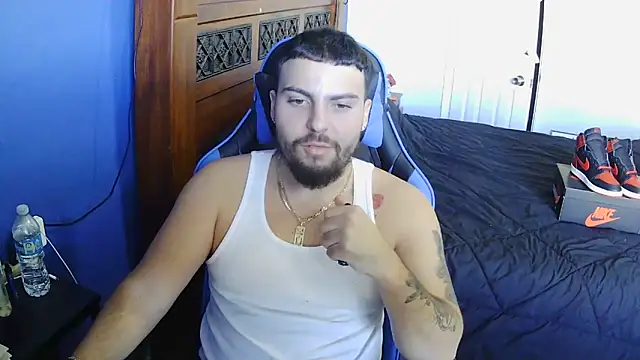 MasterKvn online show from February 12, 2025, 9:43 pm