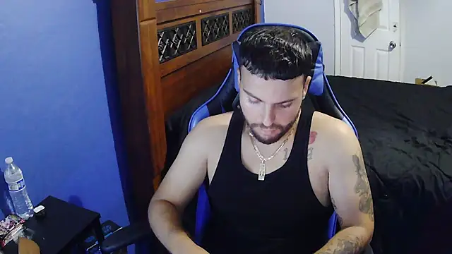 MasterKvn online show from October 28, 2025, 8:57 am