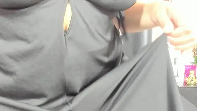 Snapshot of Sofii_Cooper1 chatting on November 25, 2025, 3:51 am Sofii Cooper1 online show from November 25, 2025, 3:51 am