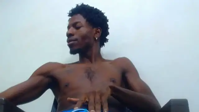 Snapshot of jaycolinss chatting on October 24, 2025, 3:05 am jaycolinss online show from October 24, 2025, 3:05 am