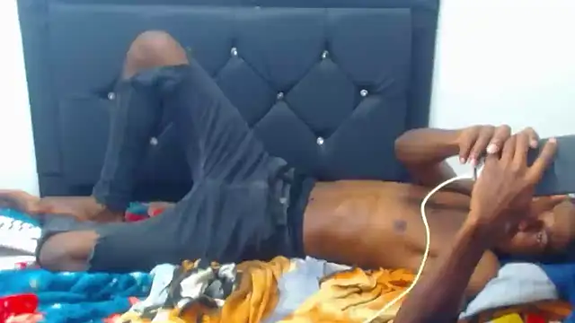 Snapshot of jaycolinss chatting on November 17, 2025, 4:11 pm jaycolinss online show from November 17, 2025, 4:11 pm