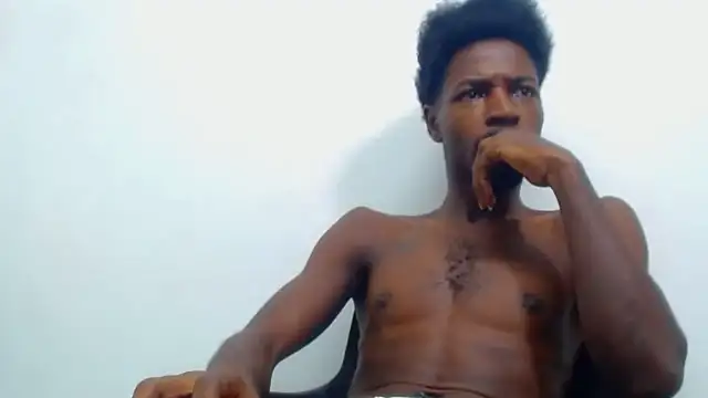 Snapshot of jaycolinss chatting on October 12, 2025, 12:39 pm jaycolinss online show from October 12, 2025, 12:39 pm