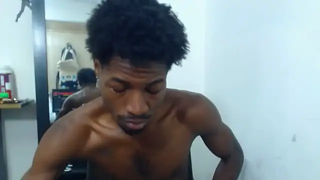 Snapshot of jaycolinss chatting on November 6, 2025, 6:12 pm jaycolinss online show from November 6, 2025, 6:12 pm