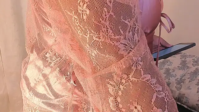 Snapshot of conielaurenth chatting on November 14, 2025, 7:01 am conielaurenth online show from November 14, 2025, 7:01 am