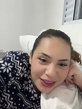 Snapshot of AgnesCampp chatting on February 15, 2025, 2:47 am AgnesCampp online show from February 15, 2025, 2:47 am