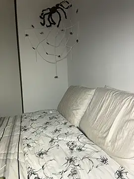 Snapshot of AgnesCampp chatting on October 28, 2025, 7:46 pm AgnesCampp online show from October 28, 2025, 7:46 pm