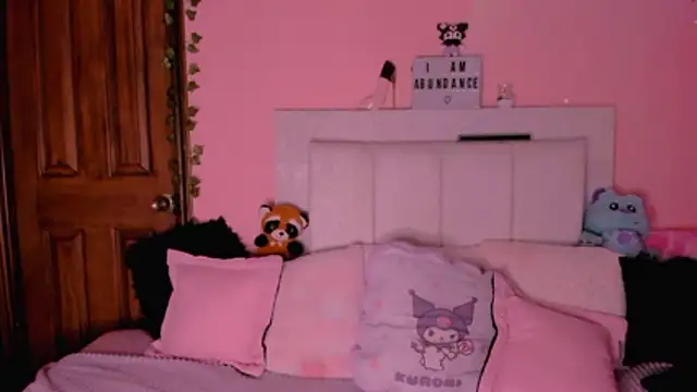 gabyye capprins online show from November 8, 2025, 12:25 am