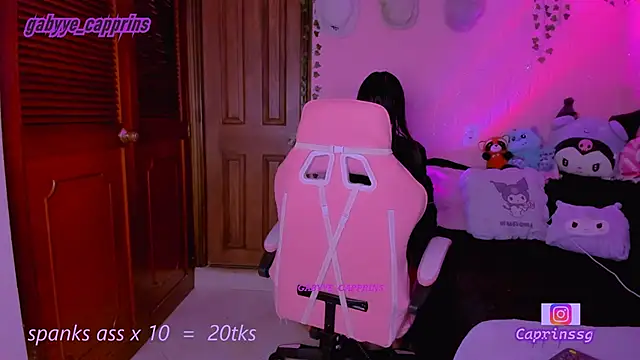 gabyye capprins online show from January 15, 2026, 12:36 am