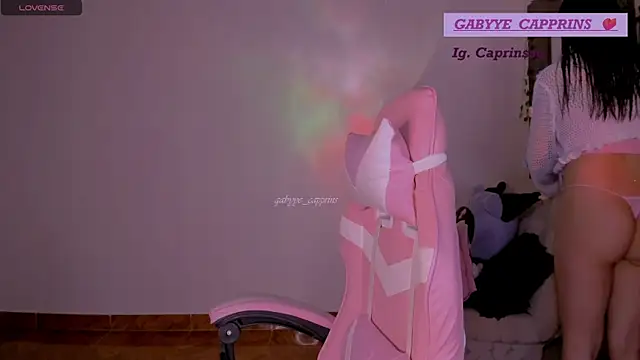 gabyye capprins online show from April 22, 2026, 1:34 am