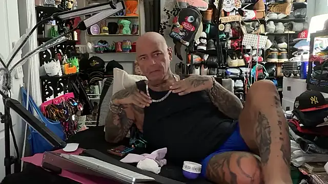 Snapshot of joeytatts66 chatting on July 2, 2026, 1:50 am joeytatts66 online show from July 2, 2026, 1:50 am