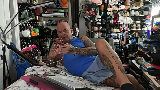 Snapshot of joeytatts66 chatting on June 29, 2026, 1:45 am joeytatts66 online show from June 29, 2026, 1:45 am