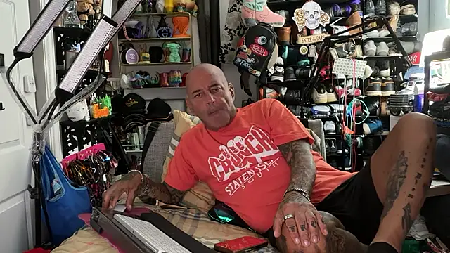 Snapshot of joeytatts66 chatting on July 15, 2026, 1:45 am joeytatts66 online show from July 15, 2026, 1:45 am