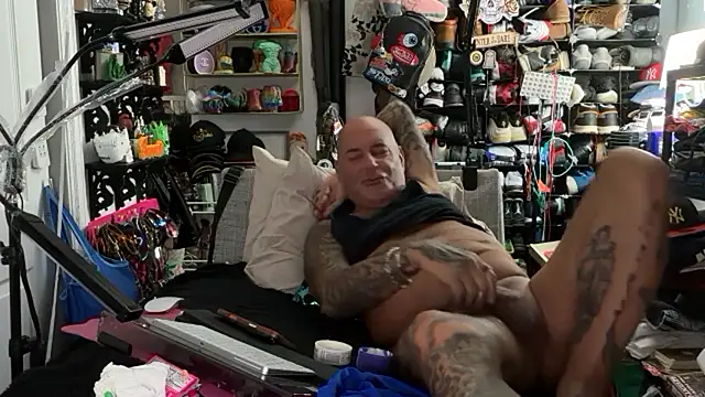 Snapshot of joeytatts66 chatting on July 2, 2026, 3:23 am joeytatts66 online show from July 2, 2026, 3:23 am