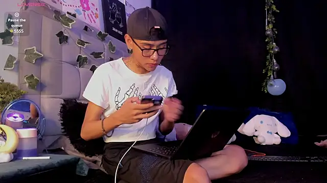 Snapshot of jacks_hotter chatting on January 28, 2025, 3:47 am jacks hotter online show from January 28, 2025, 3:47 am