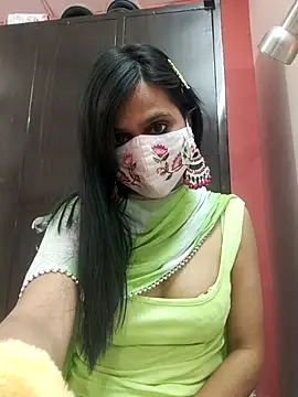 Snapshot of The_brutegodddess chatting on March 17, 2025, 4:40 am The brutegodddess online show from March 17, 2025, 4:40 am