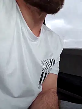 Snapshot of Spunwhiteboy1992 chatting on April 5, 2026, 4:02 pm Spunwhiteboy1992 online show from April 5, 2026, 4:02 pm