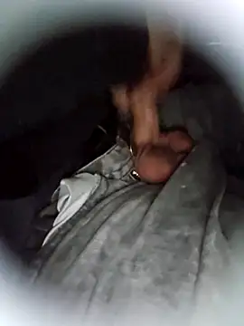 Spunwhiteboy1992 online show from October 23, 2025, 4:11 am