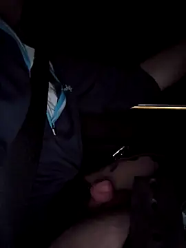 Snapshot of Spunwhiteboy1992 chatting on April 9, 2026, 8:20 am Spunwhiteboy1992 online show from April 9, 2026, 8:20 am