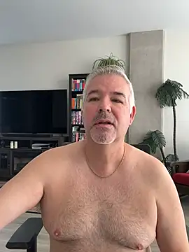 aarosteev2 online show from February 6, 2026, 1:18 pm