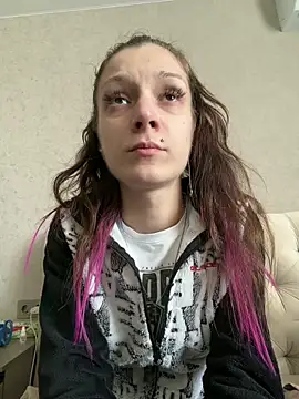 Kathleen Meow online show from May 7, 2026, 9:34 am