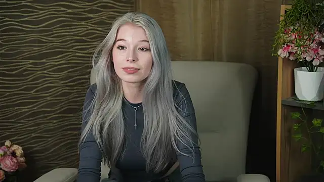 Snapshot of WandaApps chatting on October 12, 2025, 1:12 pm WandaApps online show from October 12, 2025, 1:12 pm